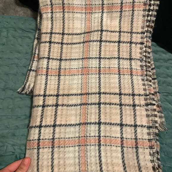 soft acrylic large pink white scarf emanuel geraldo - Picture 3 of 5